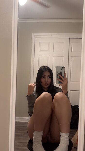 Full leaked Uhlexis private onlyfans photo